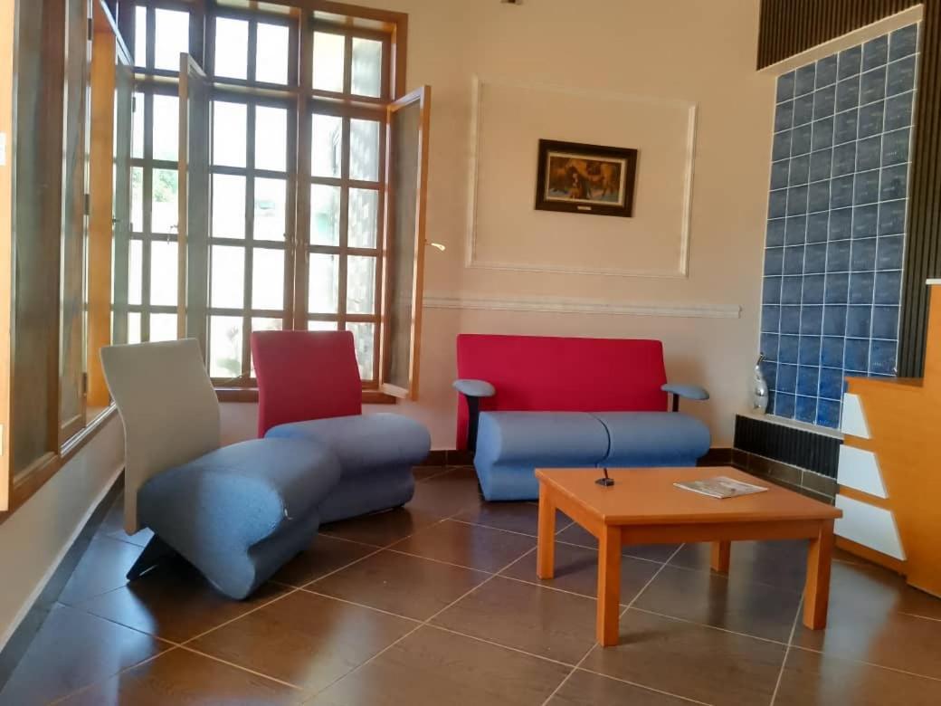 Space Lodge And Tours Muleba Екстериор снимка